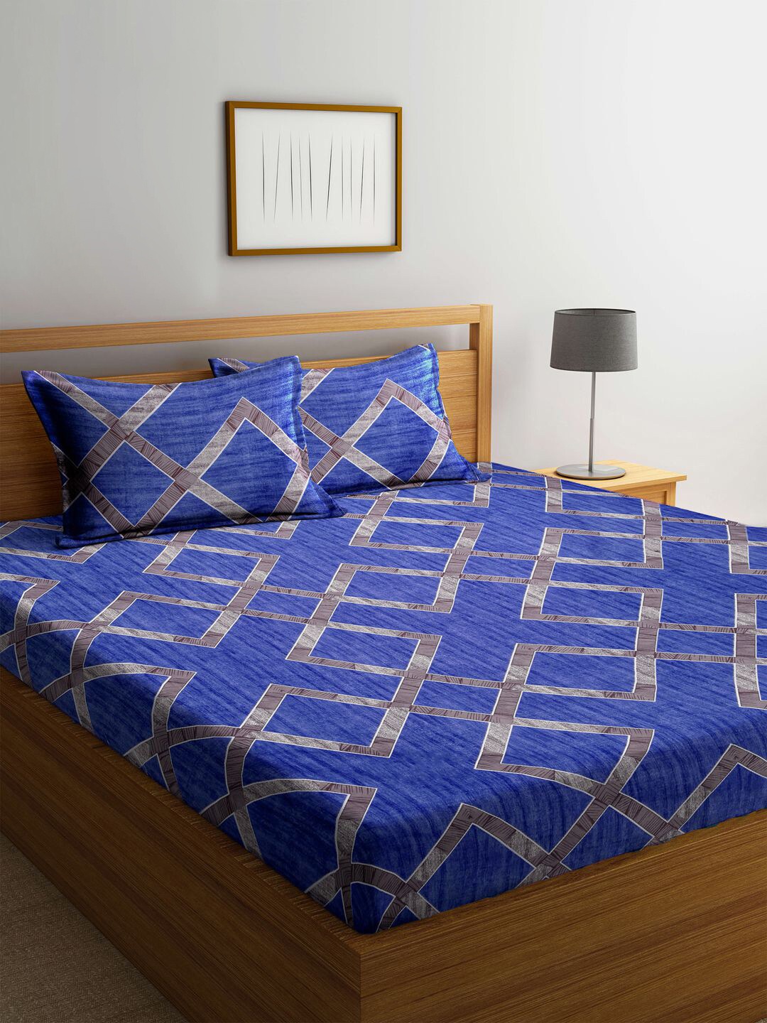 

KLOTTHE Blue & Grey Geometric 300 TC 2 King Bedsheet with 4 Pillow Covers