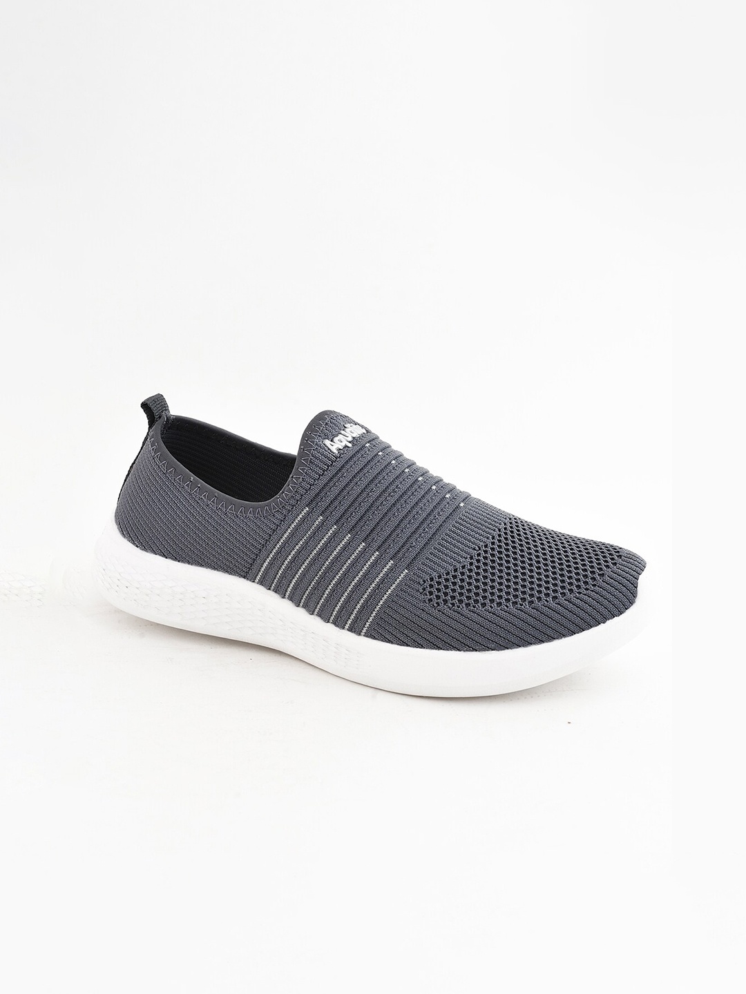 

Aqualite Men Grey Textured Running Shoes