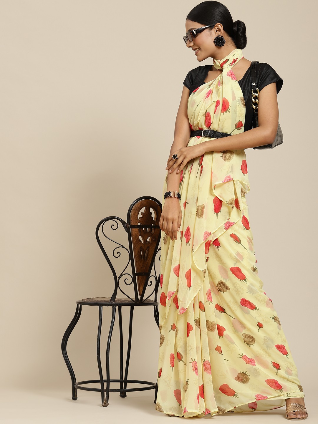 

Havida Sarees Yellow Floral Print Saree