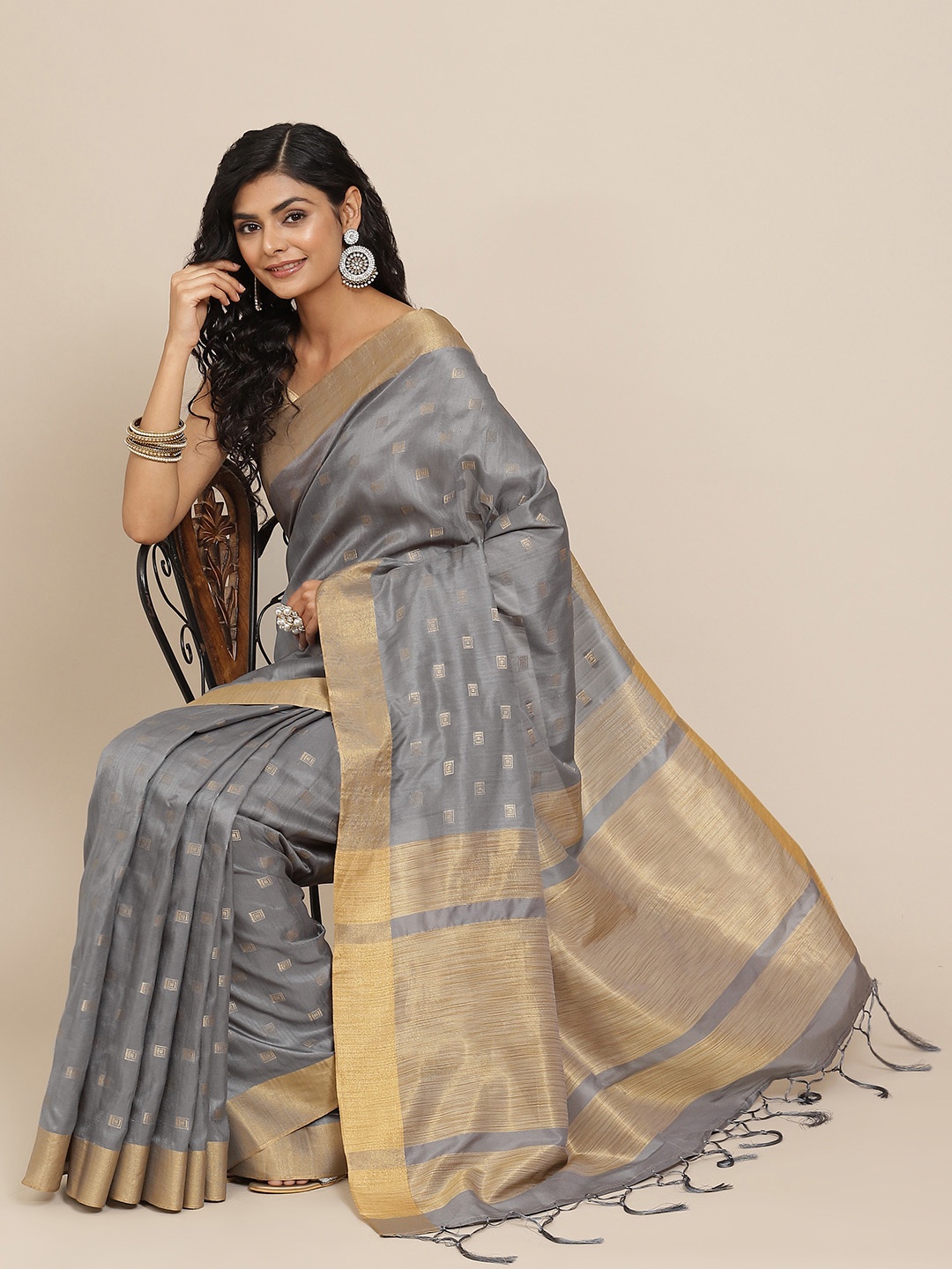 

Havida Sarees Grey & Golden Ethnic Motifs Silk Cotton Saree