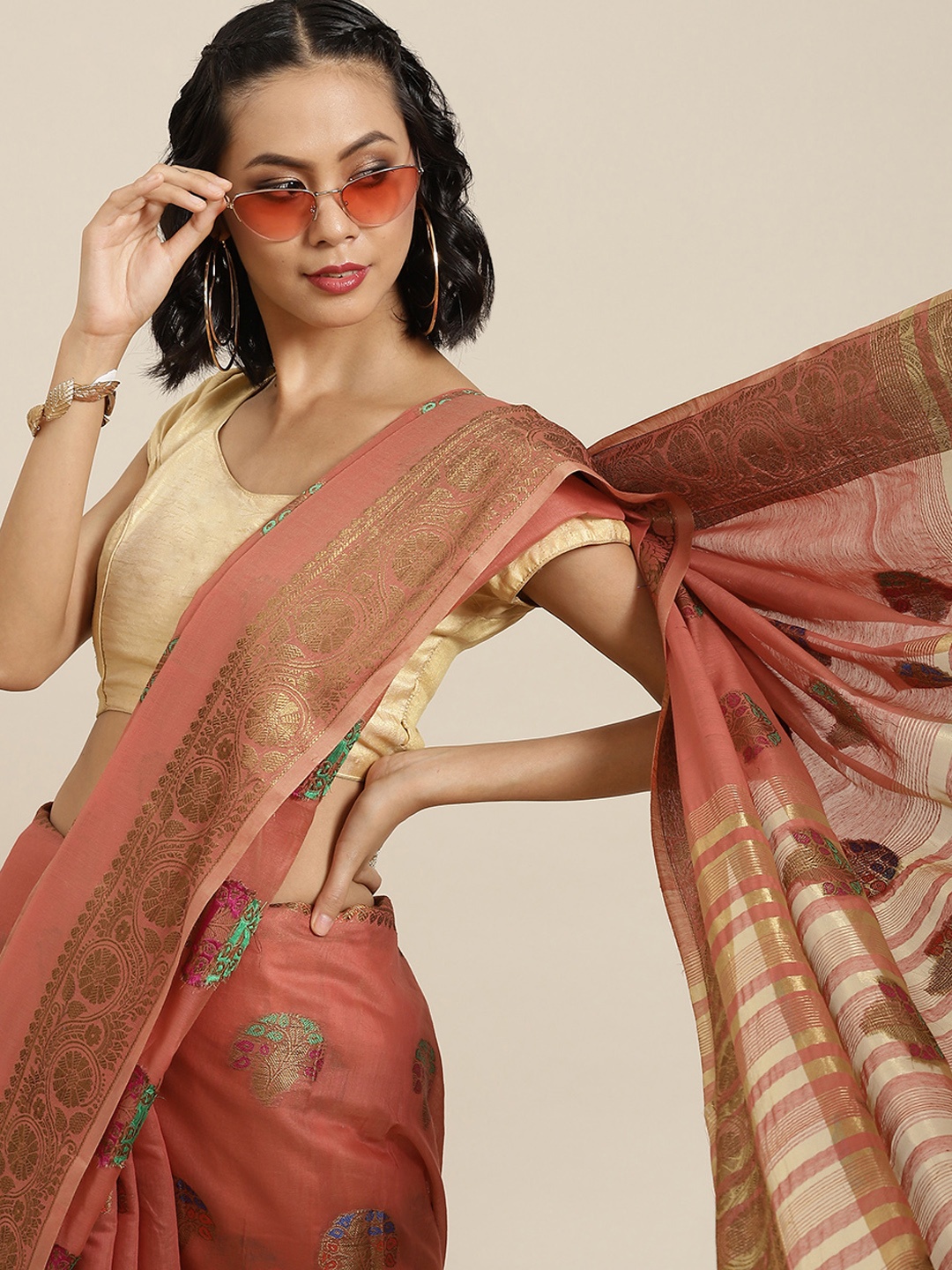 

Havida Sarees Peach-Coloured Ethnic Motifs Gotta Patti Banarasi Saree