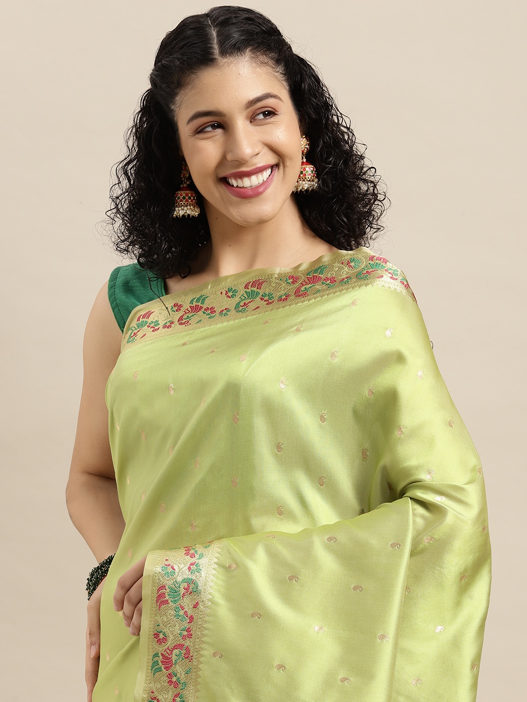 

Mitera Lime Green & Golden Paisley Design Zari Silk Blend Paithani Saree