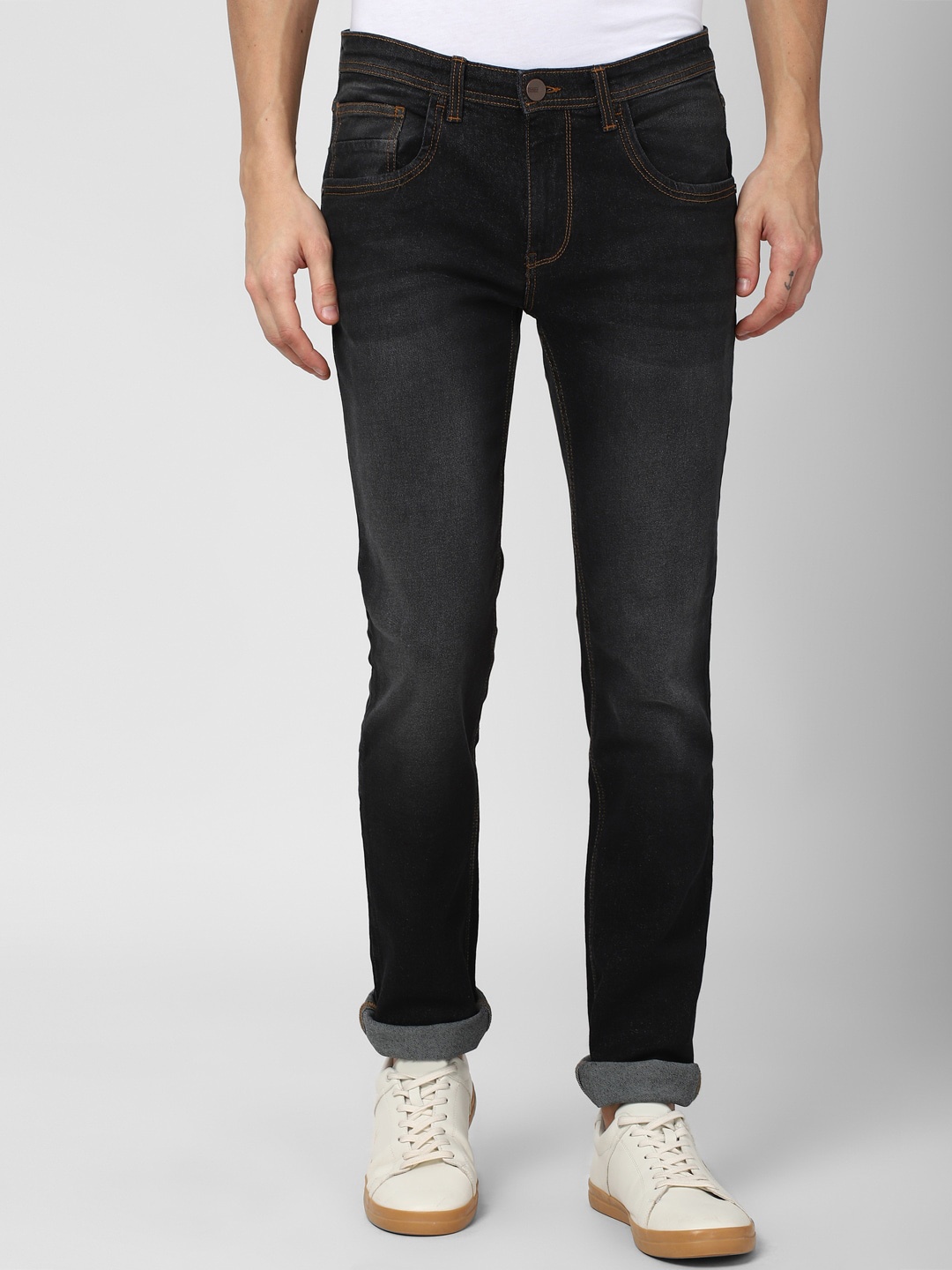

Van Heusen Sport Men Black Slim Fit Light Fade Jeans