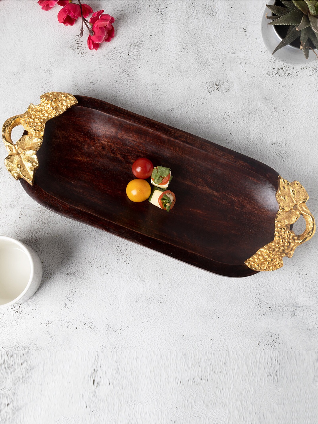 

Homesake Brown Solid Serving Tray