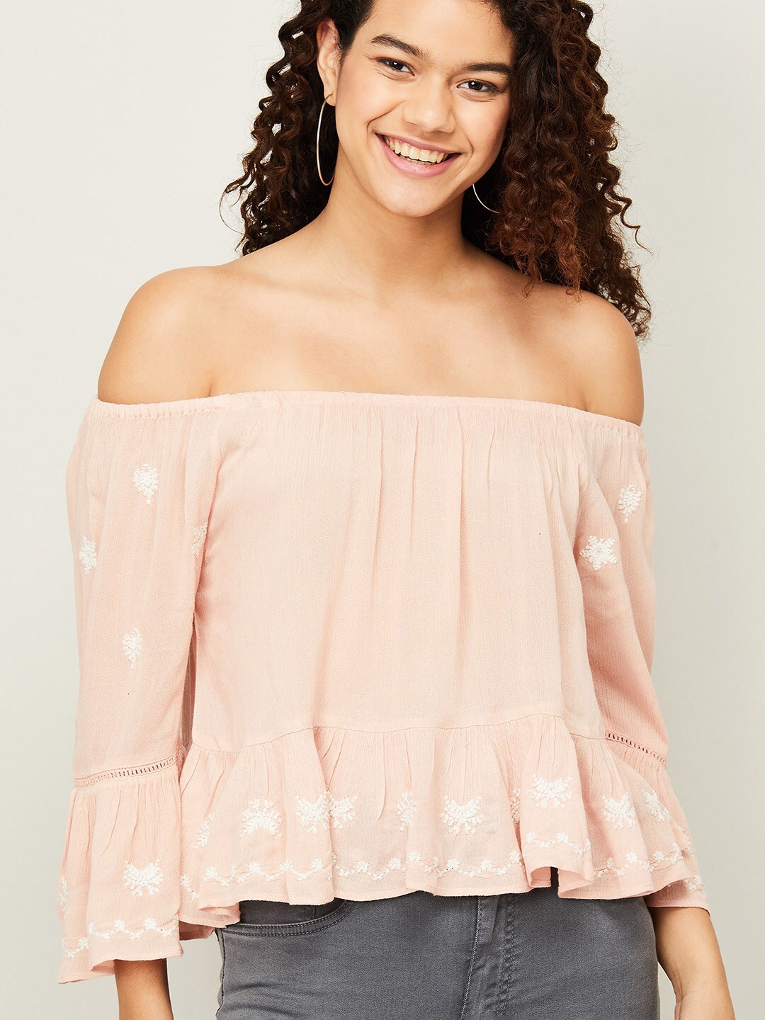 

Ginger by Lifestyle Peach-Coloured & White Embroidered Off-Shoulder Bardot Top