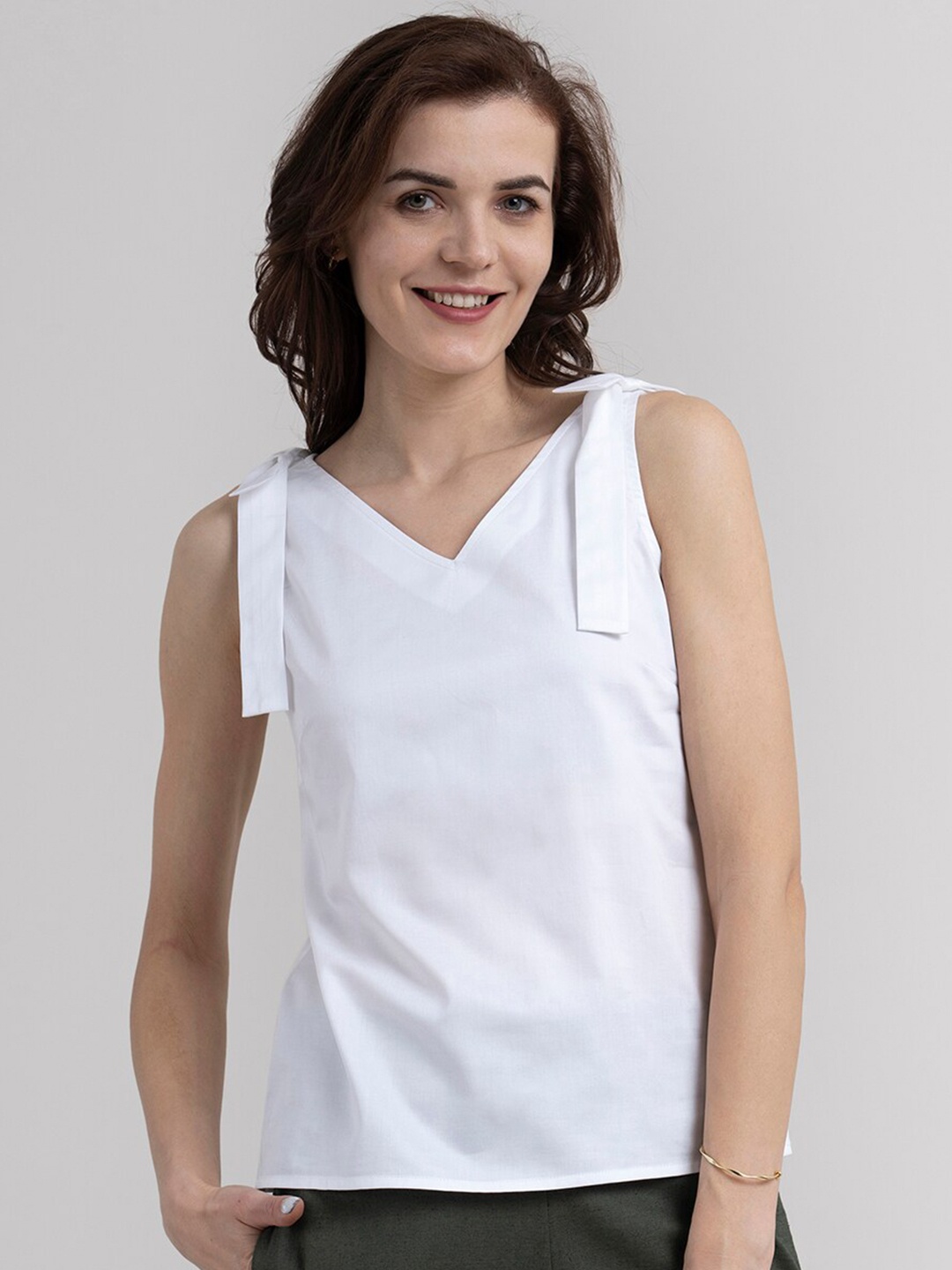 

FableStreet Women White Bow Tie Up Cotton Top