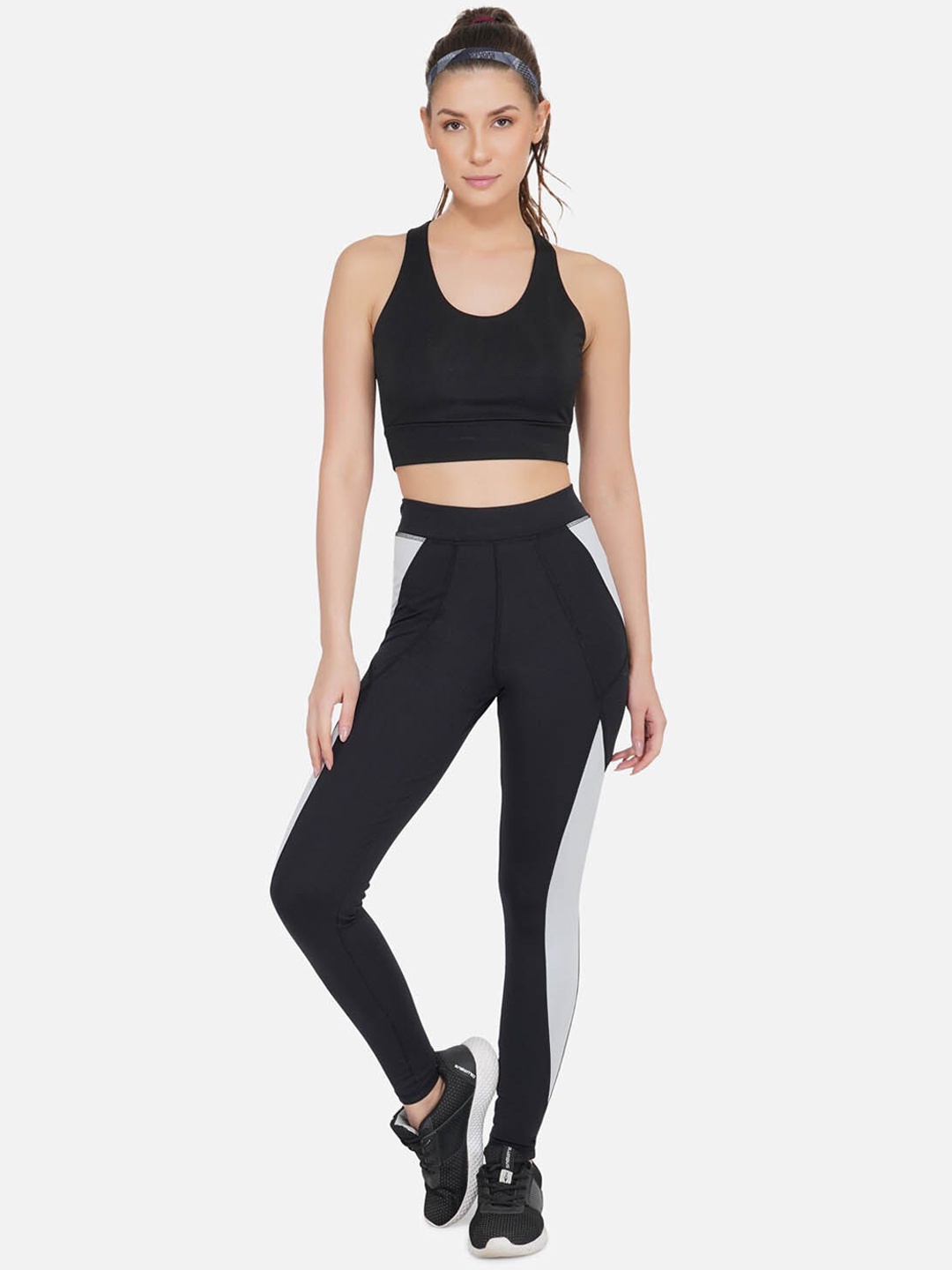 

IMPERATIVE Women Black & Grey Colourblocked Dry Fit Tights