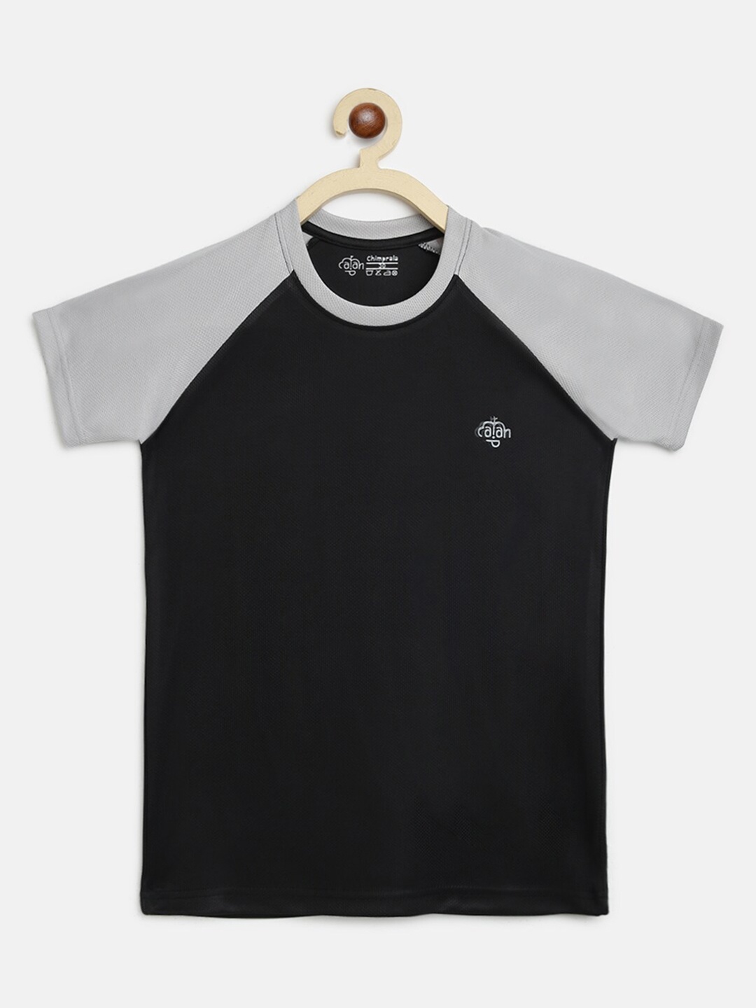 

CHIMPRALA Boys Black & Grey Colourblocked Outdoor T-shirt