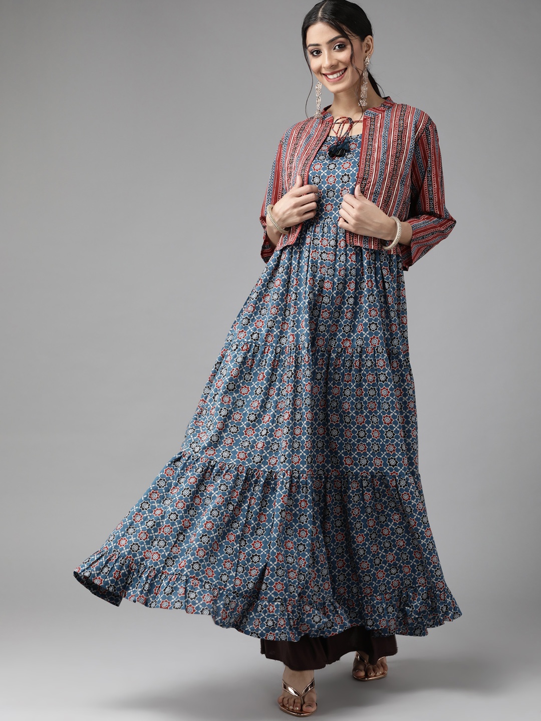

Cayman Women Blue & Maroon Ethnic Motifs Printed Anarkali Kurta