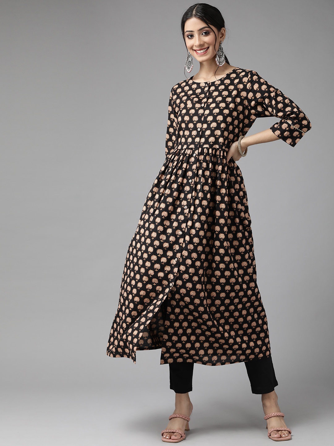 

Cayman Women Black Ethnic Motifs Printed Kurta
