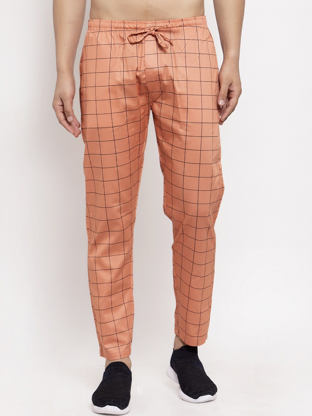 

JAINISH Men Orange & Black Checked Tapered-Fit Pure Cotton Track Pant