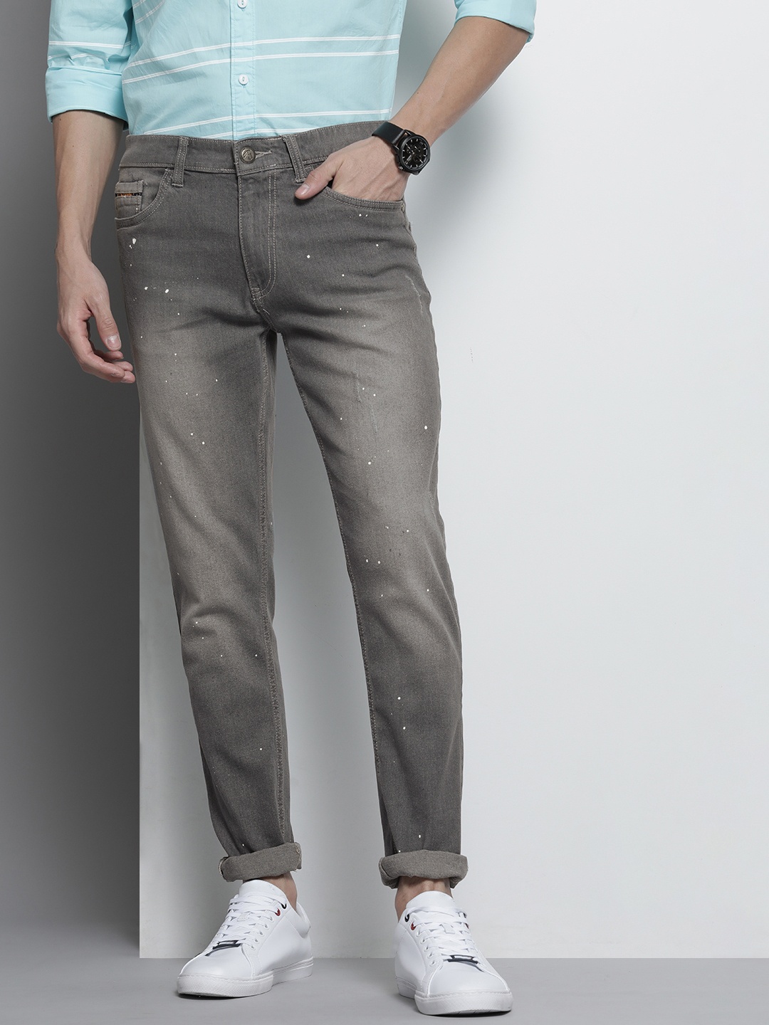

The Indian Garage Co Men Grey Slim Fit Light Fade Stretchable Jeans