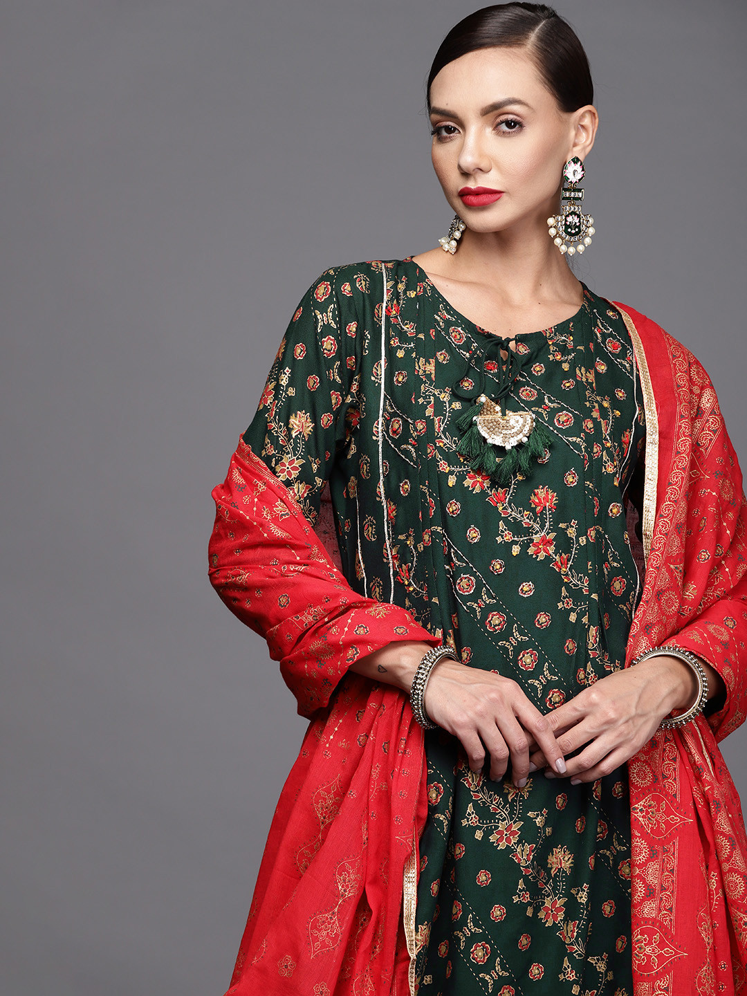 

Indo Era Women Green & Golden Ethnic Motifs Printed Kurta with Trousers & With Dupatta