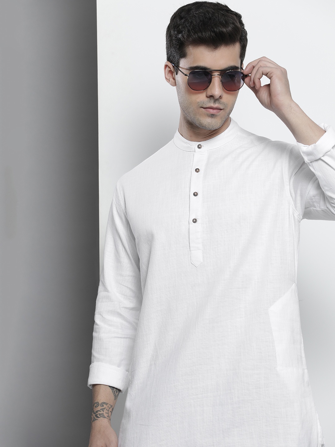 

The Indian Garage Co Men White Cotton Kurta