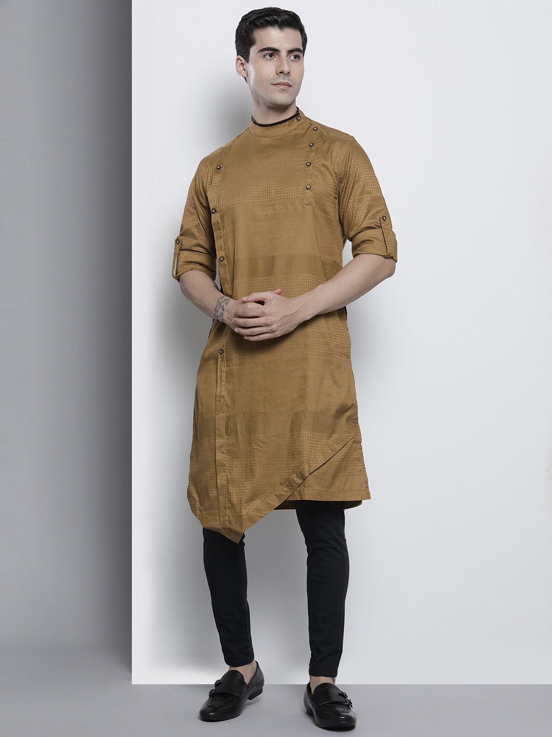 

The Indian Garage Co Men Khaki Solid Kurta