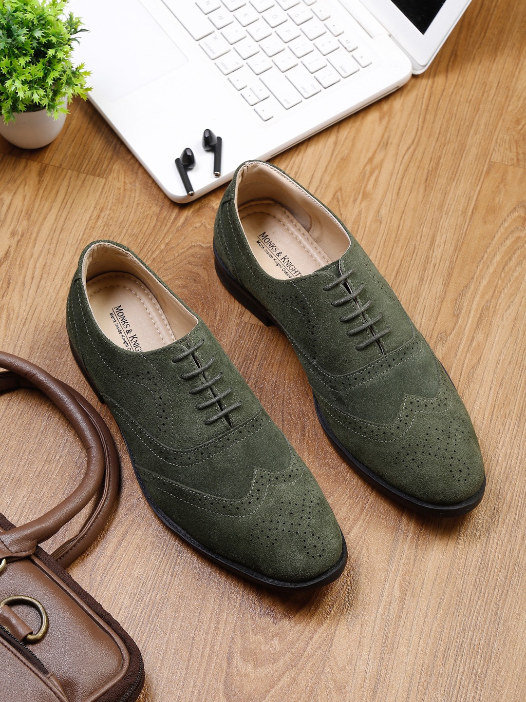 

MONKS & KNIGHTS Men Green Perforations Lightweight Suede Brogues