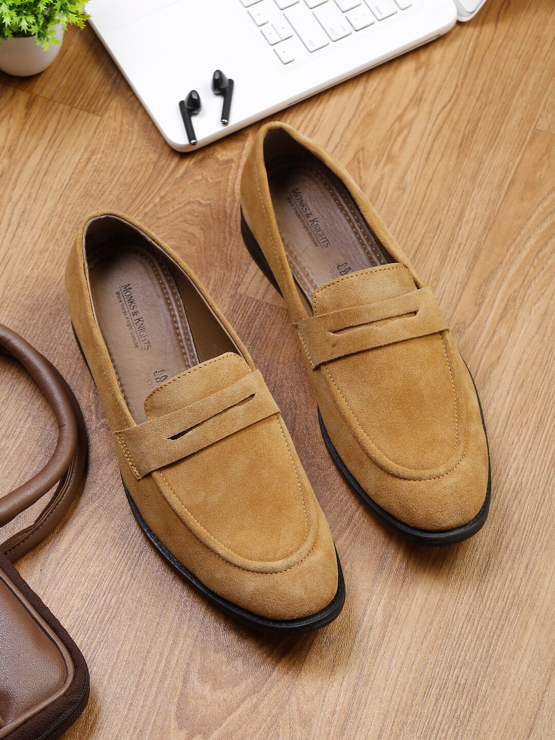 

MONKS & KNIGHTS Men Tan Solid Lightweight Suede Loafers
