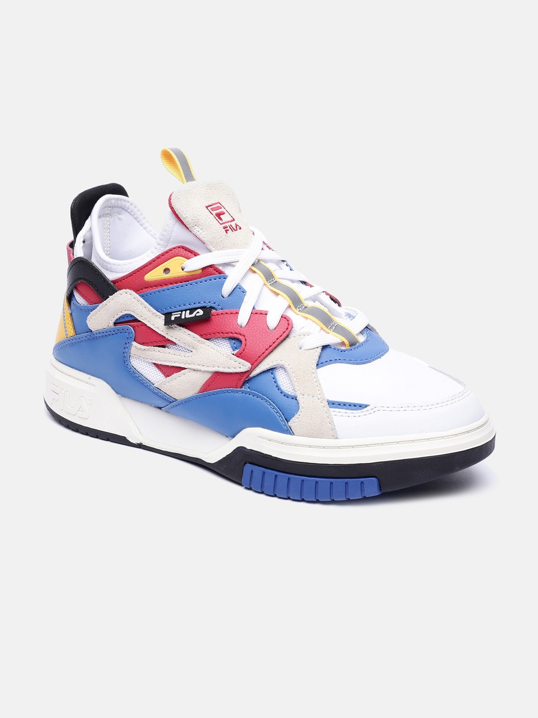 

FILA Men HALLASAN SAGA V2 White Sneakers
