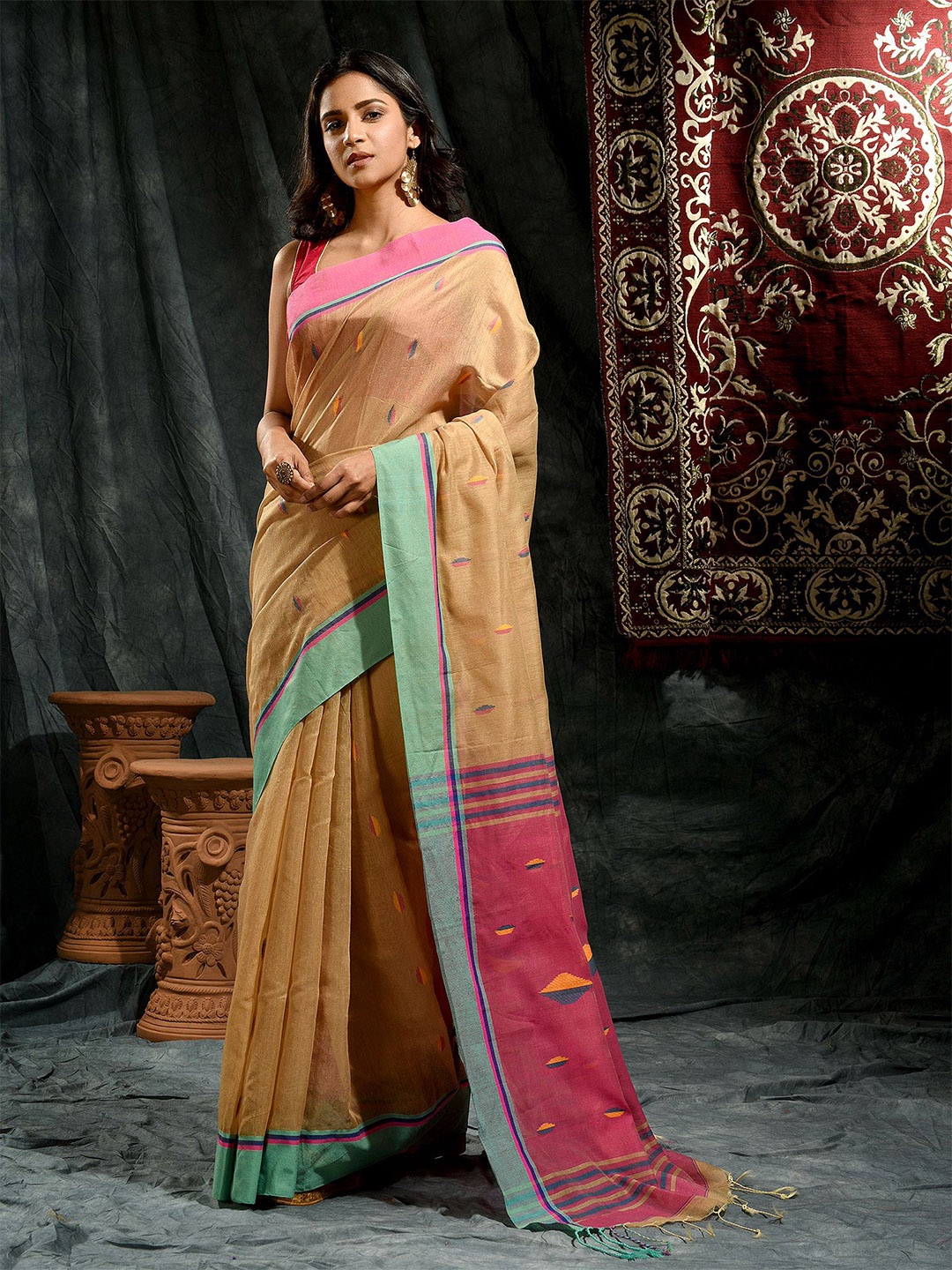 

Mitera Beige & Pink Floral Saree