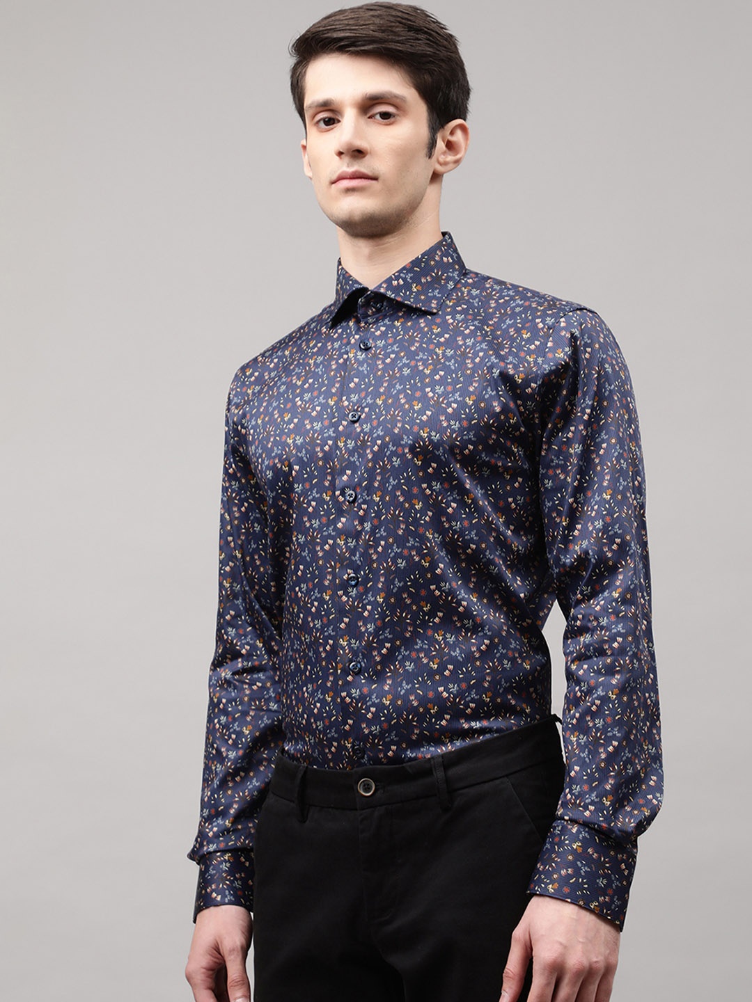 

Matinique Men Navy Blue Regular Fit Floral Printed Cotton Casual Shirt
