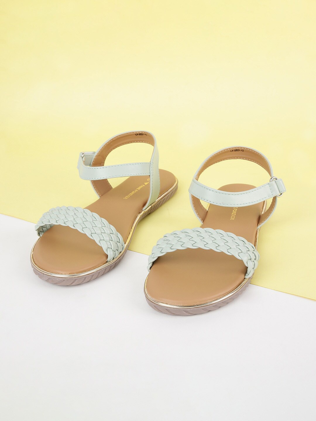 

Fame Forever by Lifestyle Girls Green & Brown Woven Design Braided Flats