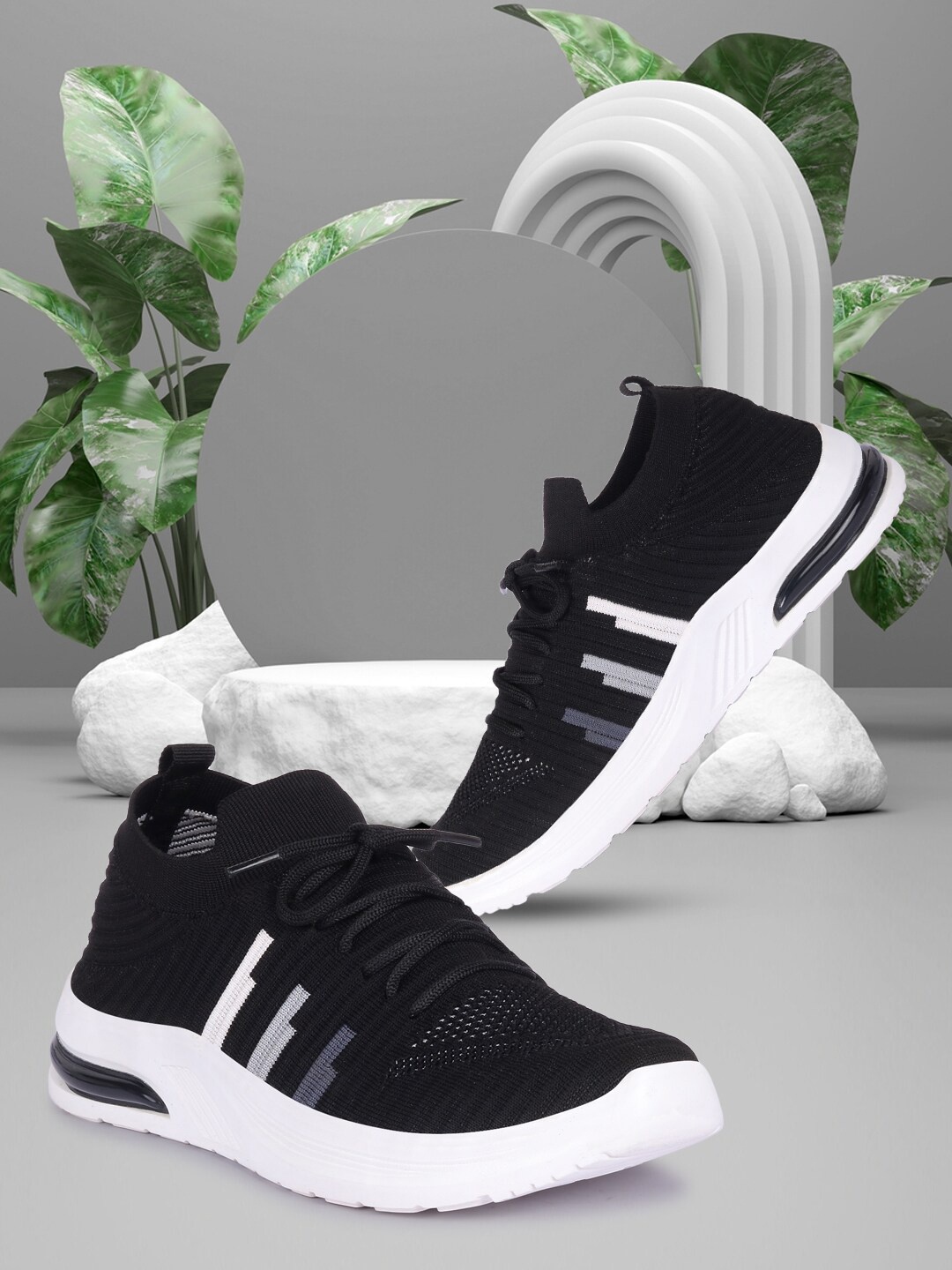 

Longwalk Men Black Textile Running Shoes
