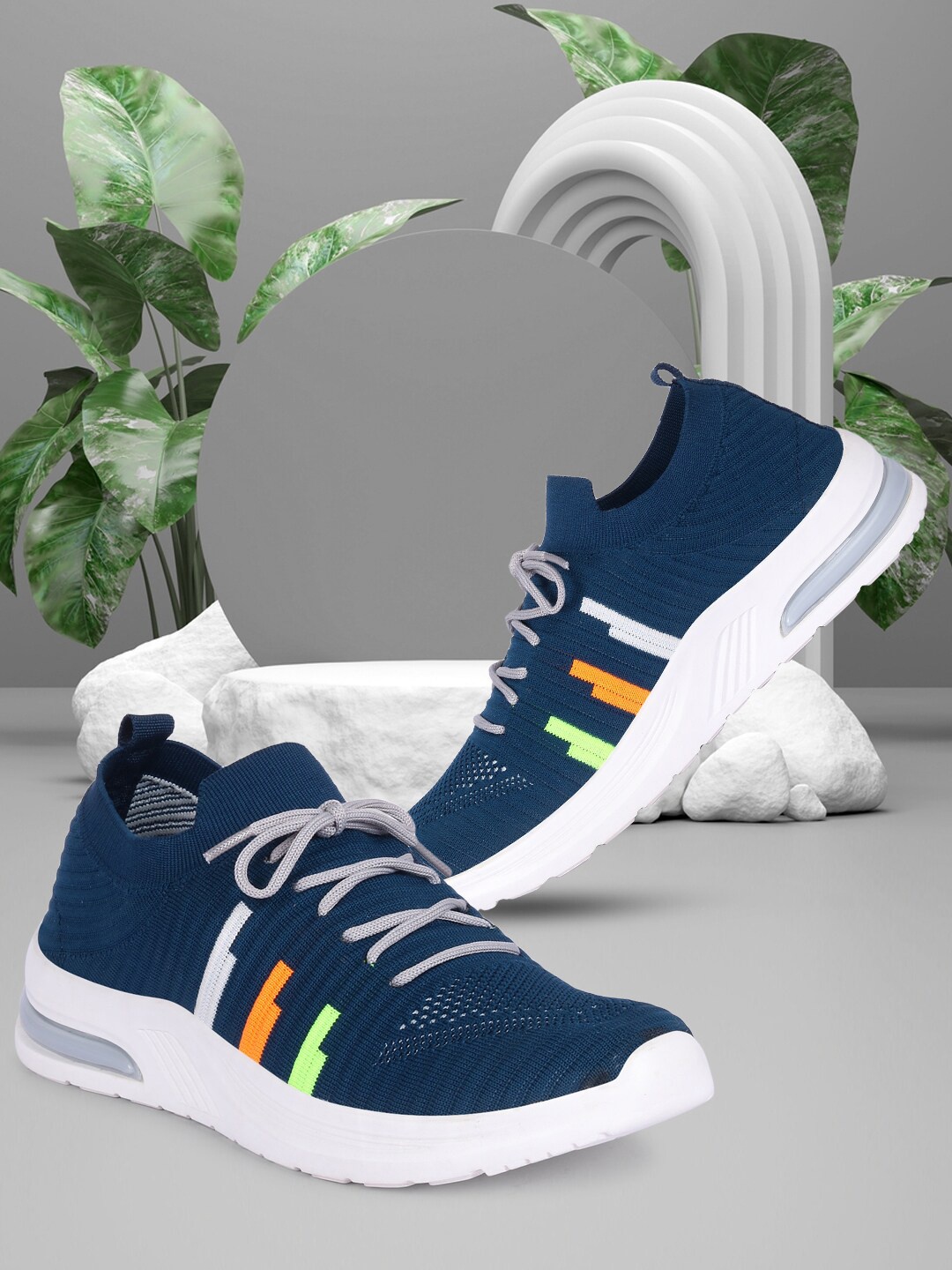 

Longwalk Men Blue Textile Running Non-Marking Shoes