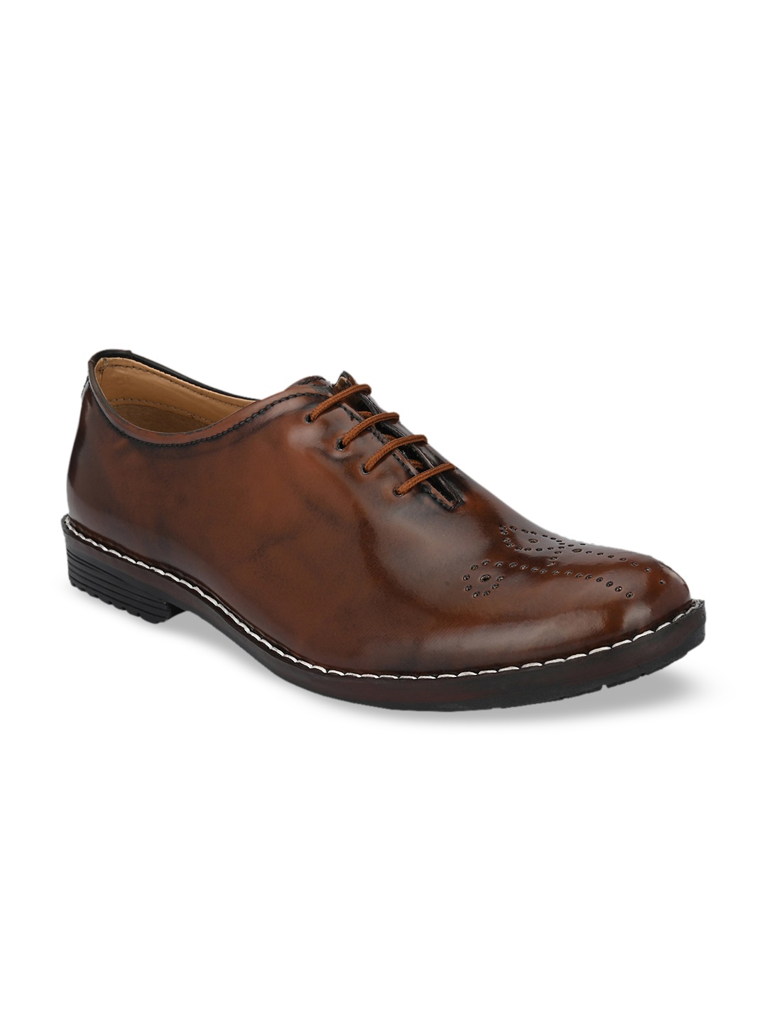 

KLEAT Men Tan Solid Formal Oxfords