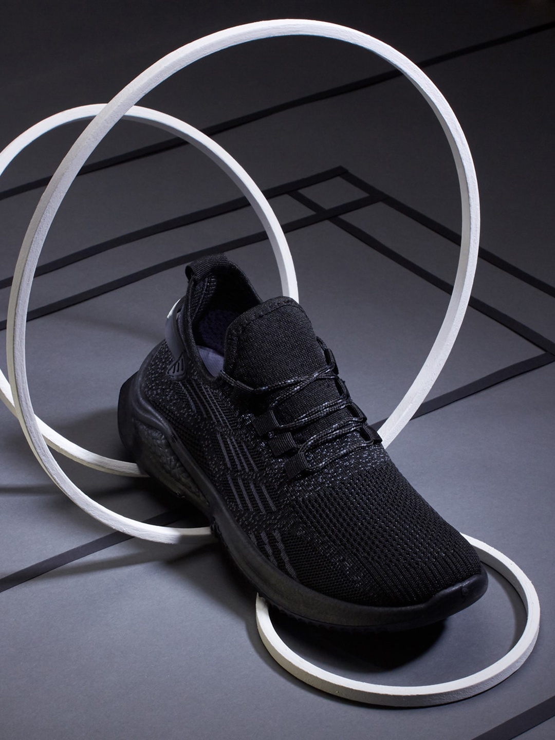 

REVS Men Black Textured Sneakers