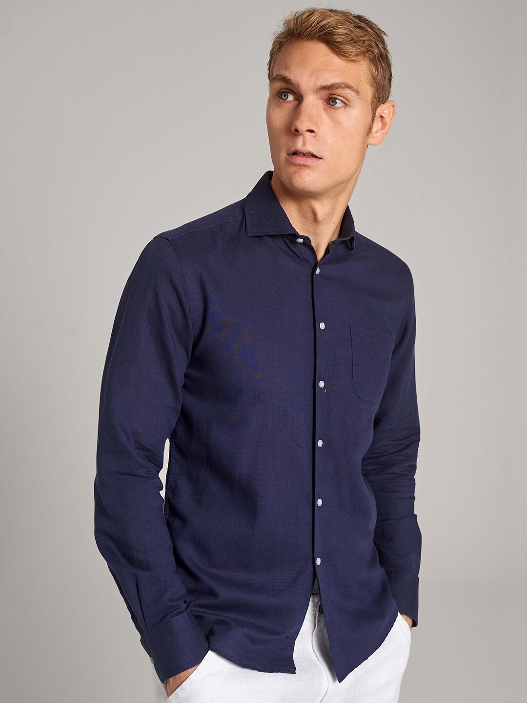 

Bruun & Stengade Men Navy Blue Slim Fit Casual Shirt
