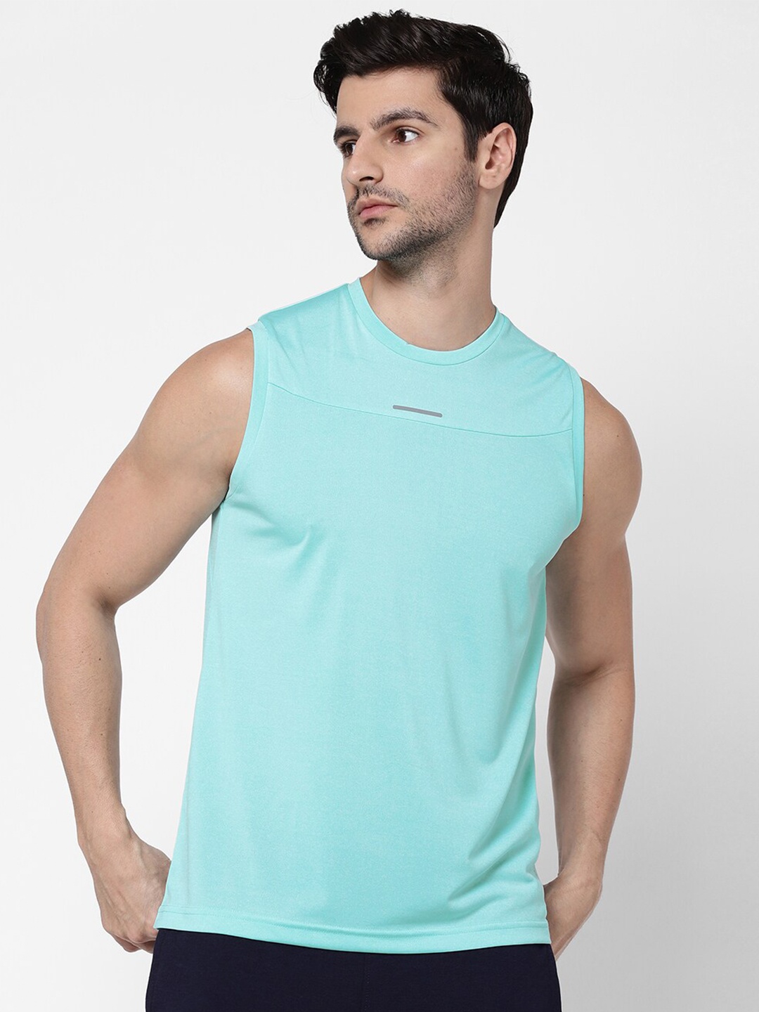 

Sweet Dreams Men Blue Typography T-shirt
