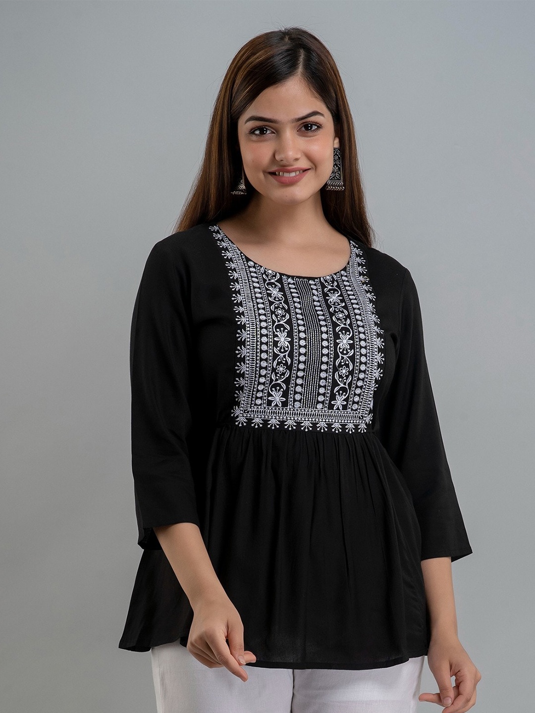 

Women Touch Black & White Floral Embroidered Top