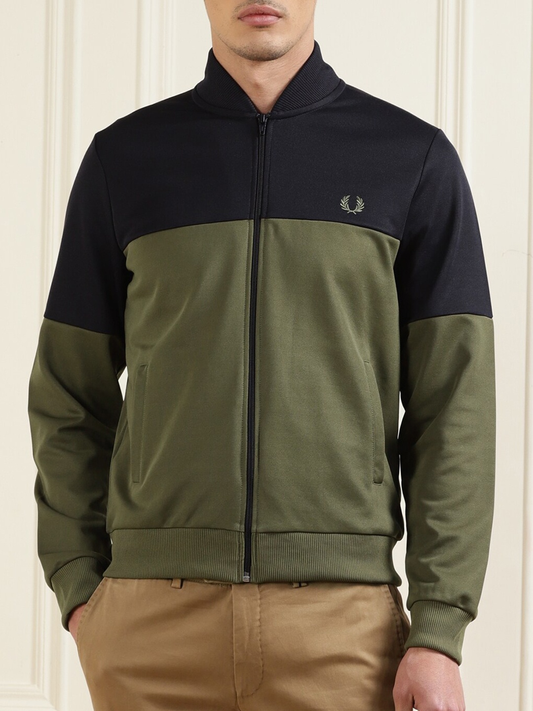 

Fred Perry Men Green Cotton Colourblocked Sporty Jacket