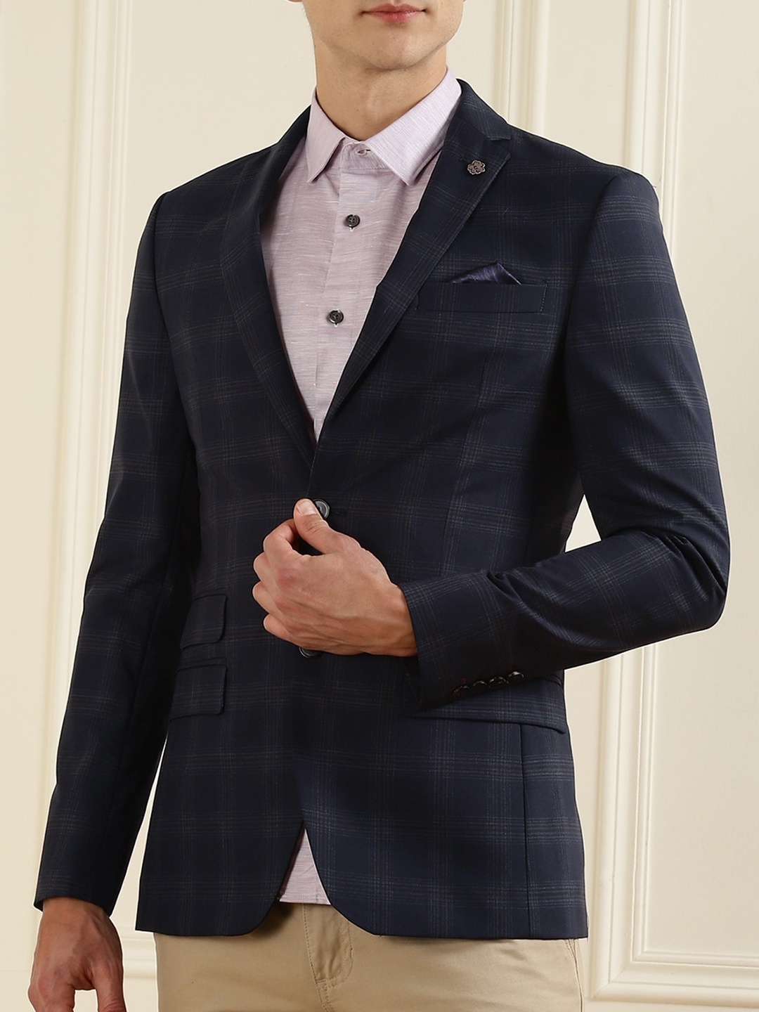 

Ted Baker Men Navy Blue Checked Tailored Fit Single Blazers