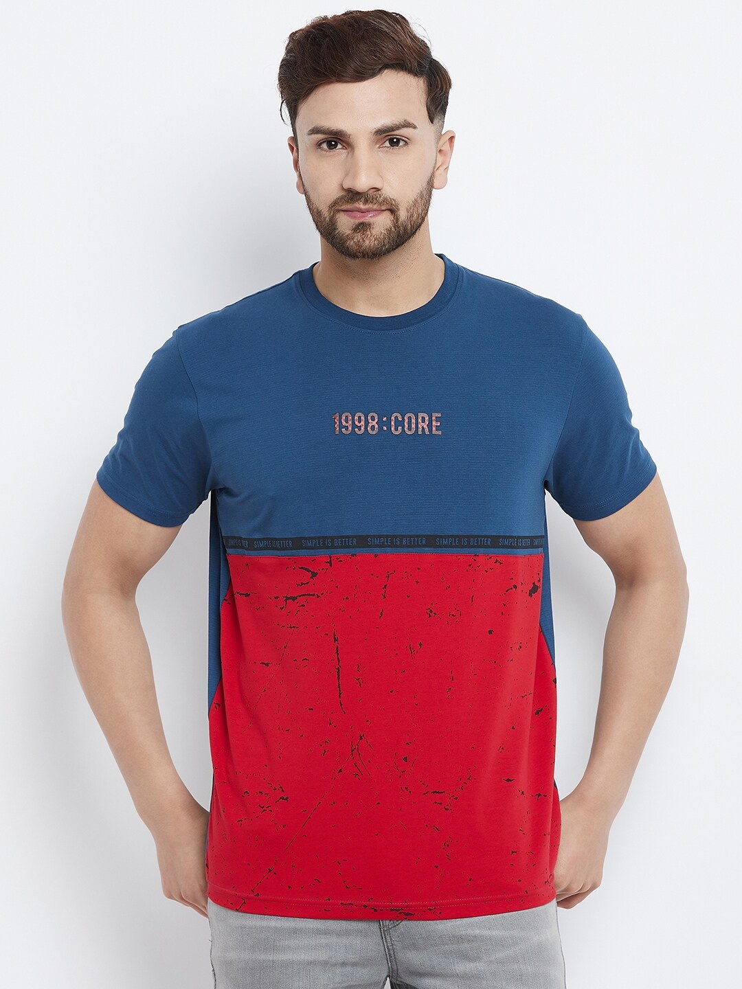 

98 Degree North Men Blue & Red Colourblocked T-shirt