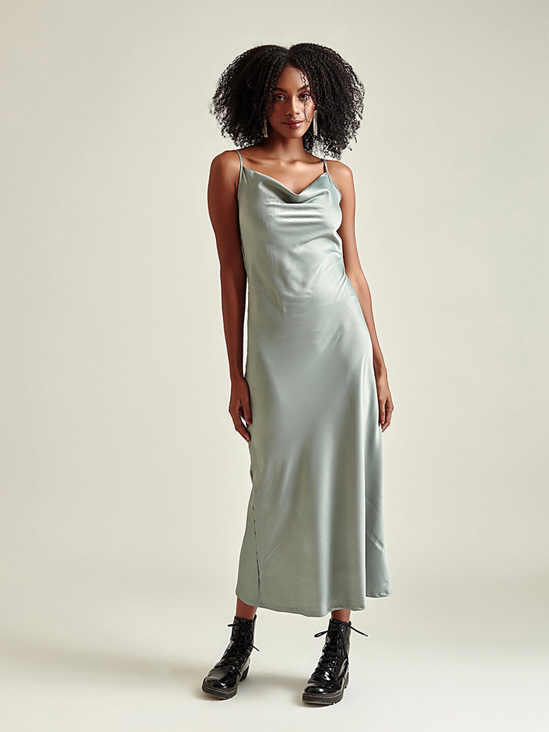 

COVER STORY Mint Green Solid Maxi Dress
