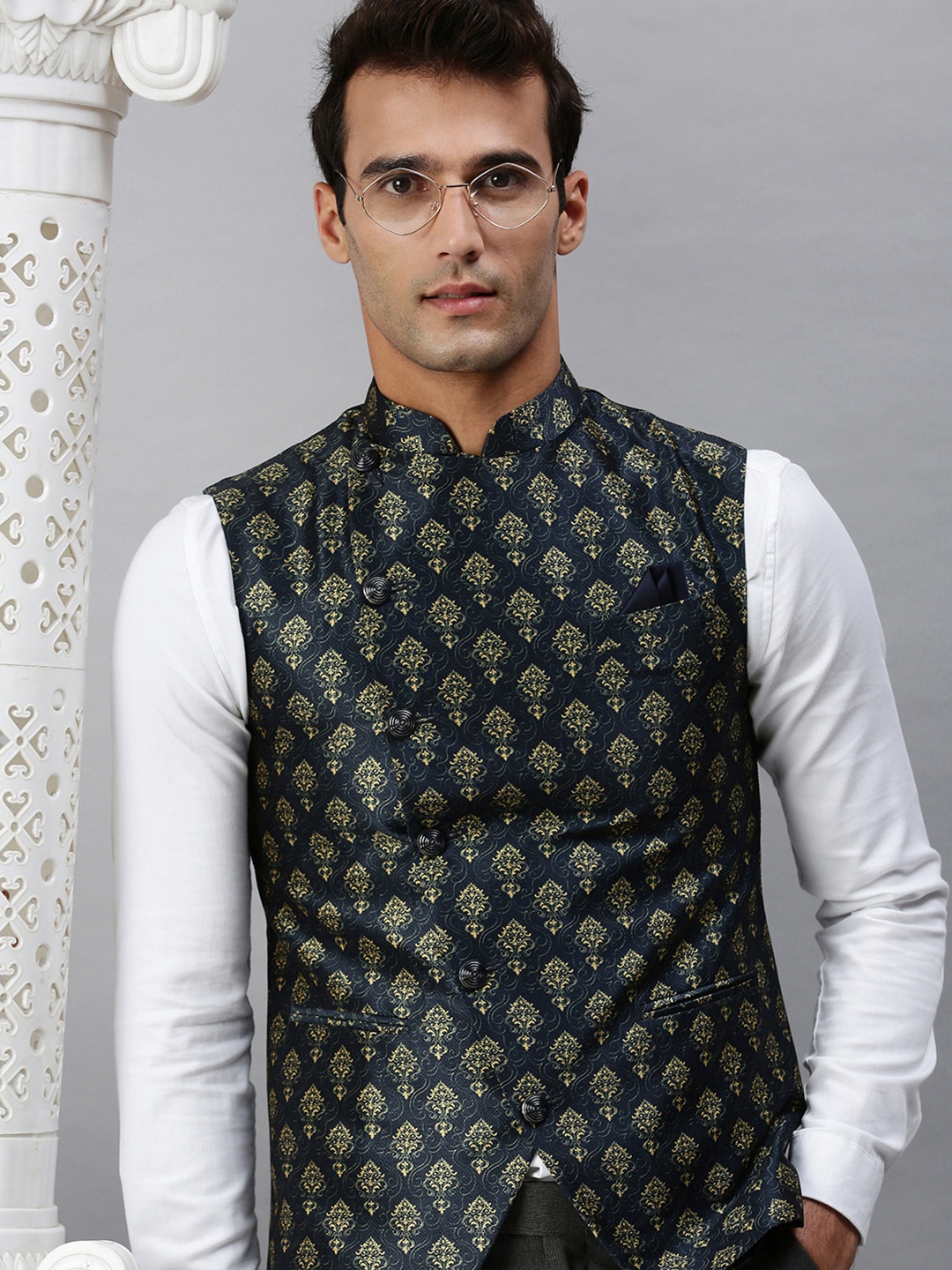 

SHOWOFF Men Navy Blue & Beige Ethnic Motifs Printed Woven Nehru Jacket