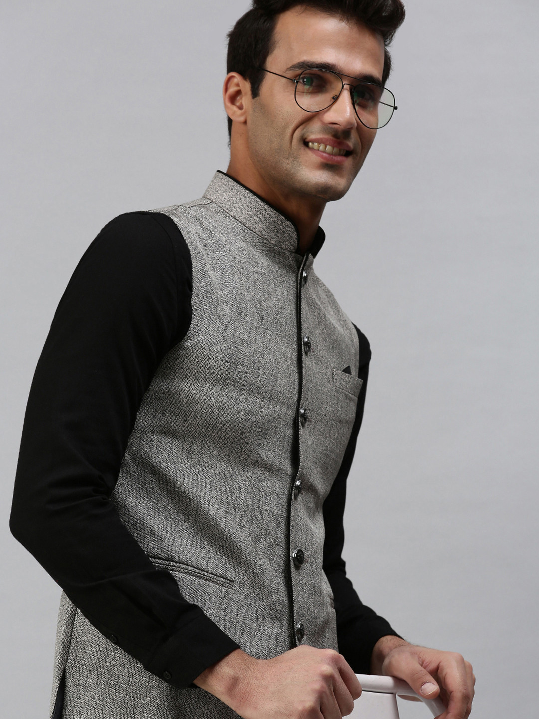 

SHOWOFF Men Grey Solid Woven Jute Cotton Nehru Jacket with Pocket Square