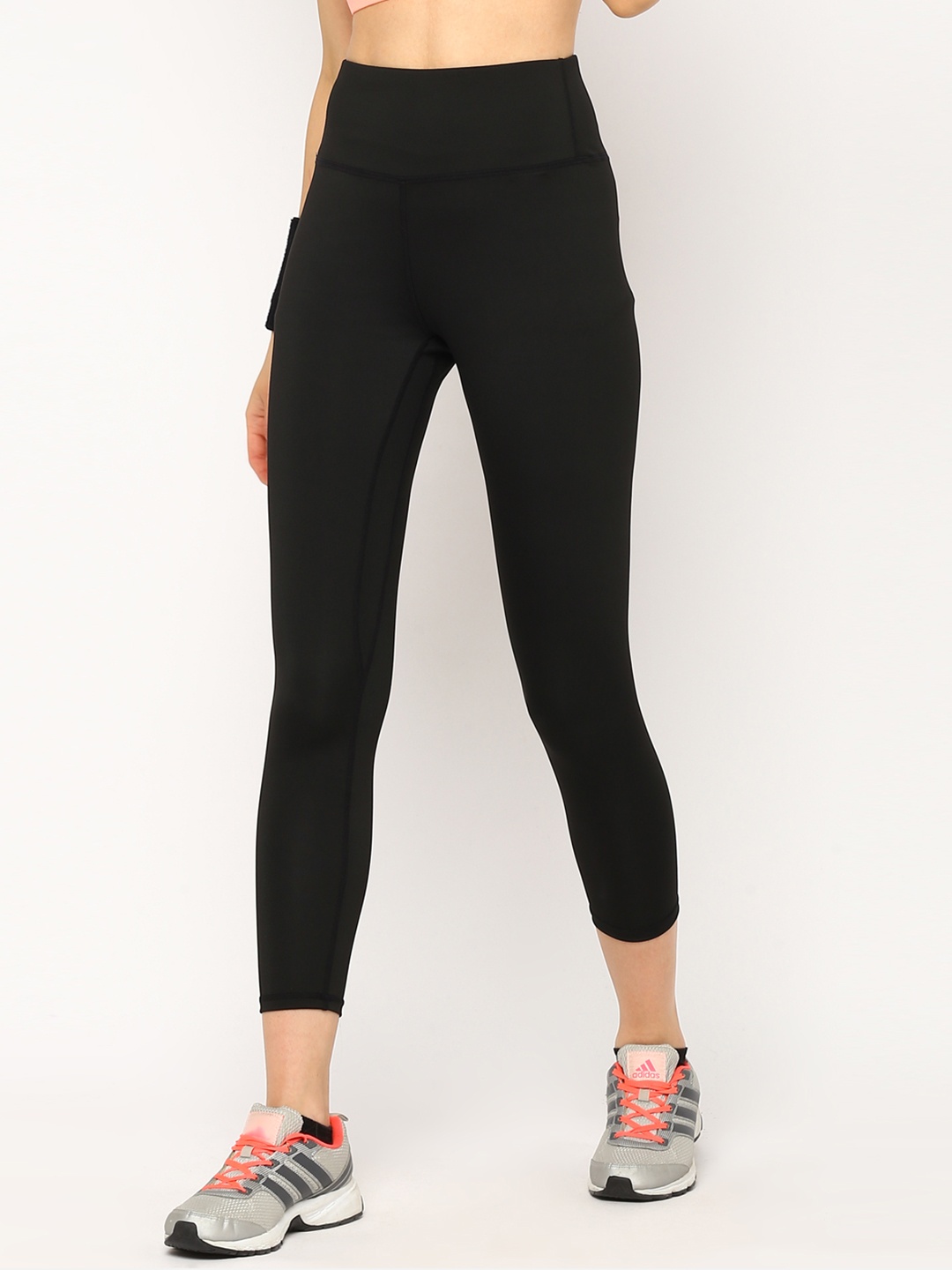 

JerfSports Women Black Solid Tights