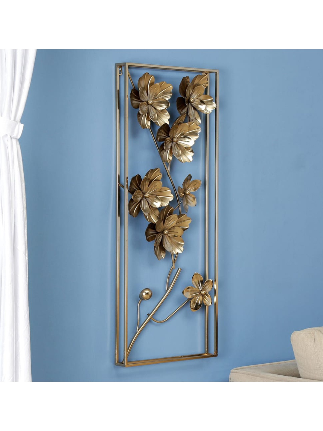 

vedas Metallic-Toned W-Xena Wall Decor