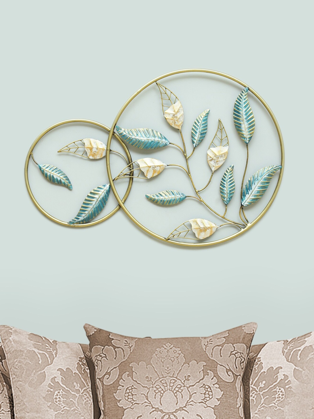

vedas Metallic-Toned & Blue W-W-Layla Leaf Family Wall Decor