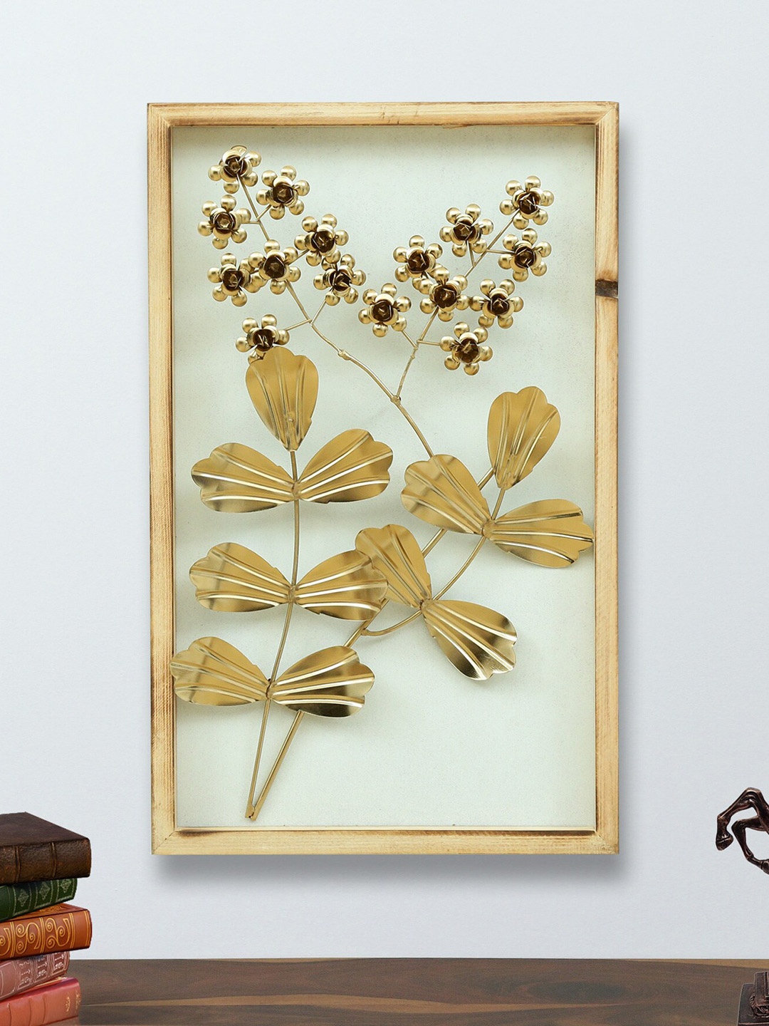 

vedas Metallic-Toned W-Zenab Leaf Wall Decor