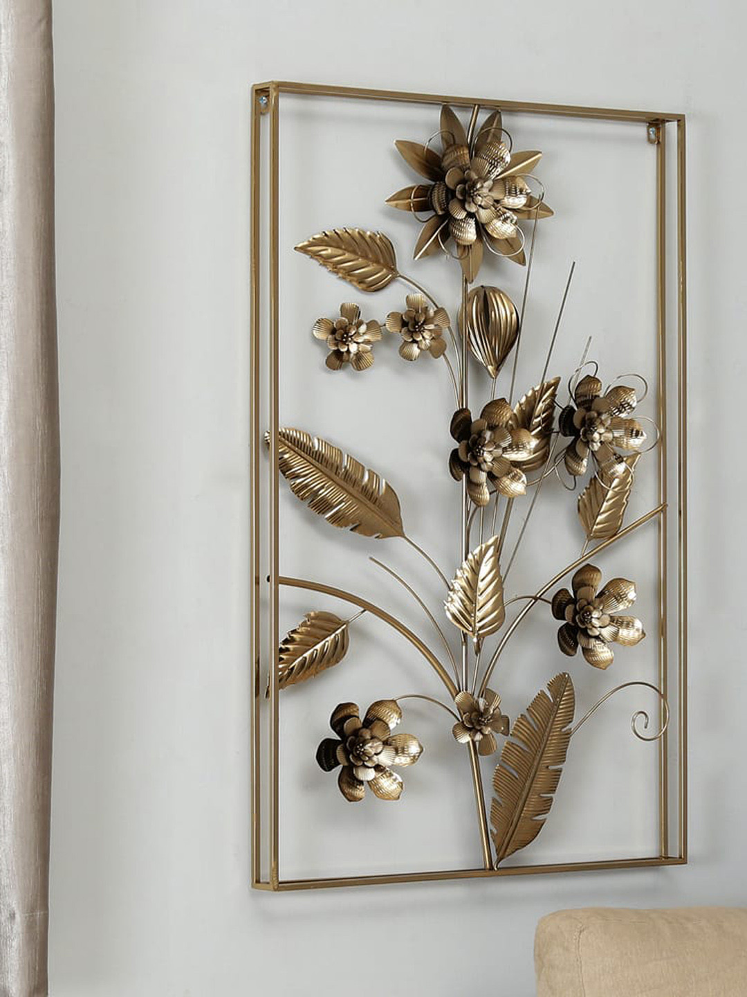 

vedas Metallic-Toned Floral Wall Decor