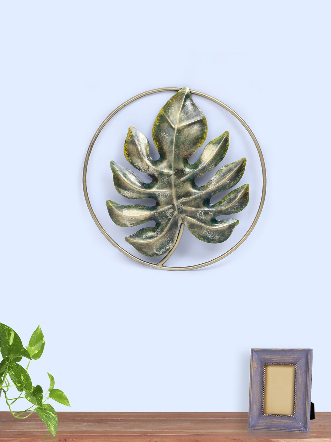 

vedas Metallic-Toned & Green W-French Oak Leaf Wall Decor