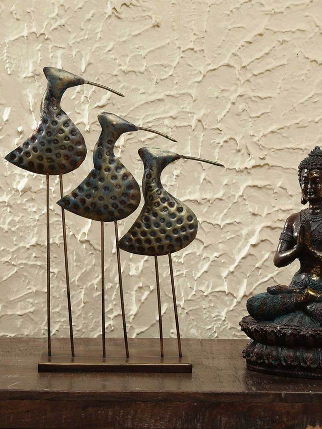 

veda Metallic-Toned F-Inna Duck Set Table Dcor