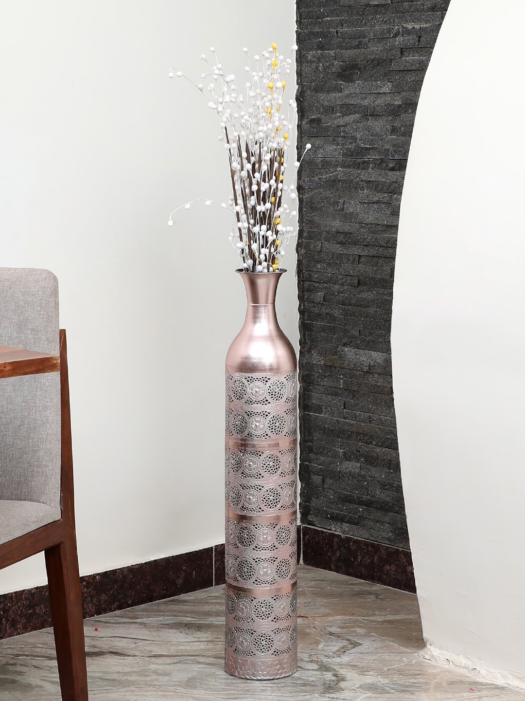 

vedas Metallic Printed Vases