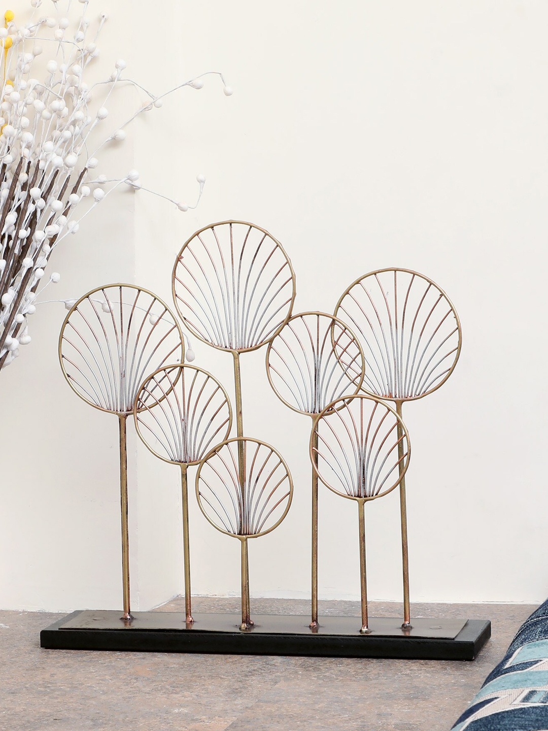 

vedas Metallic-Toned Textured Table Decor Showpiece