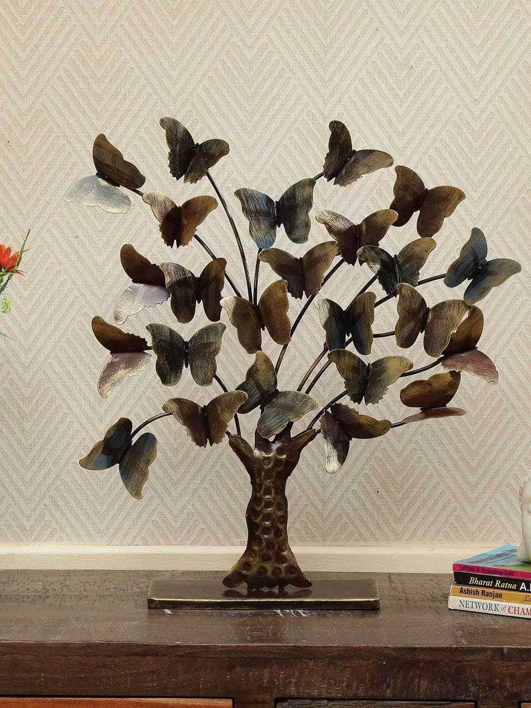 

vedas Metallic-Toned F-Paddy Butterflies Tree Showpiece Table Decor