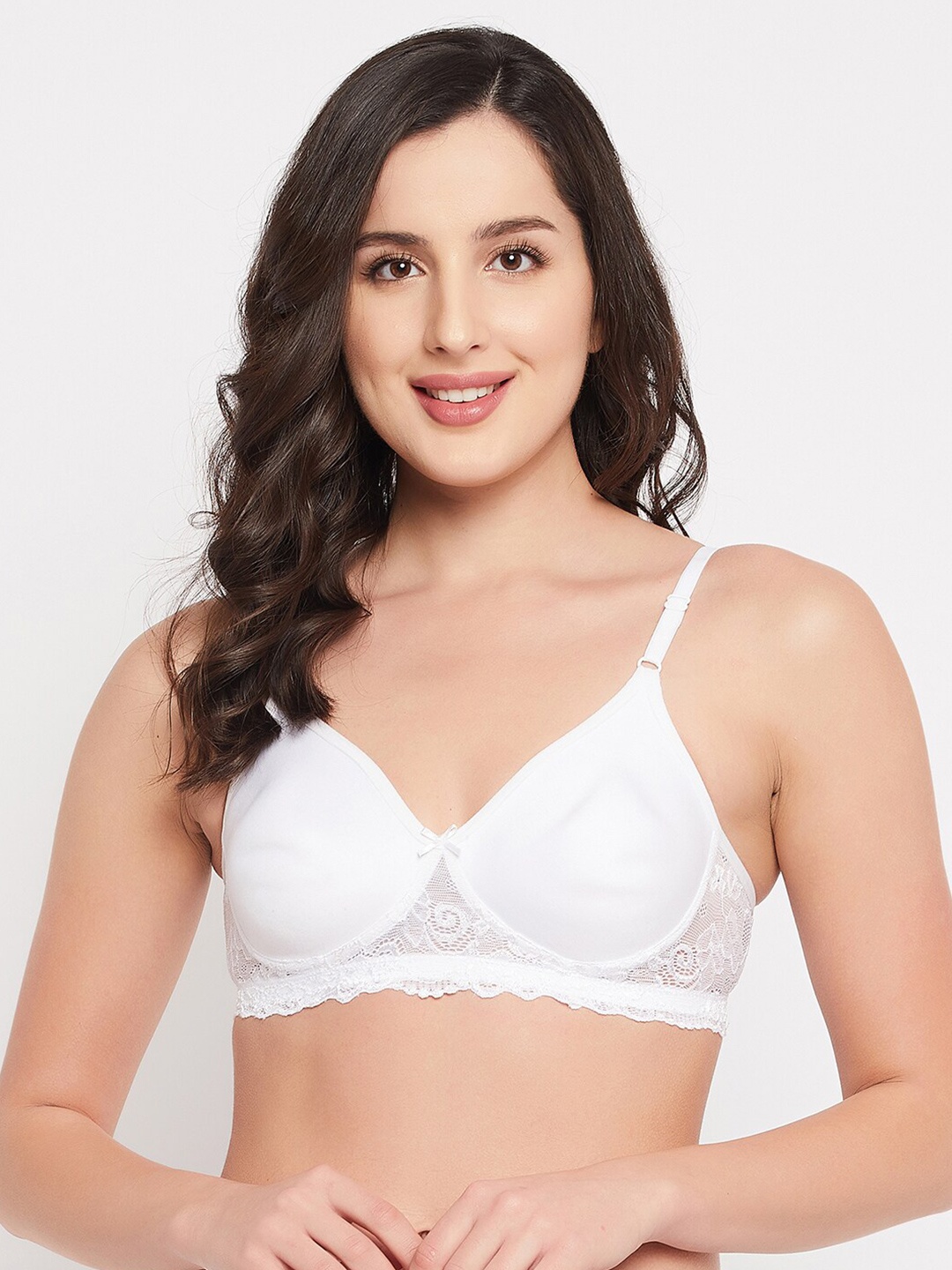 

Clovia White Non Padded Non-Wired Full Coverage Spacer Cup Bra