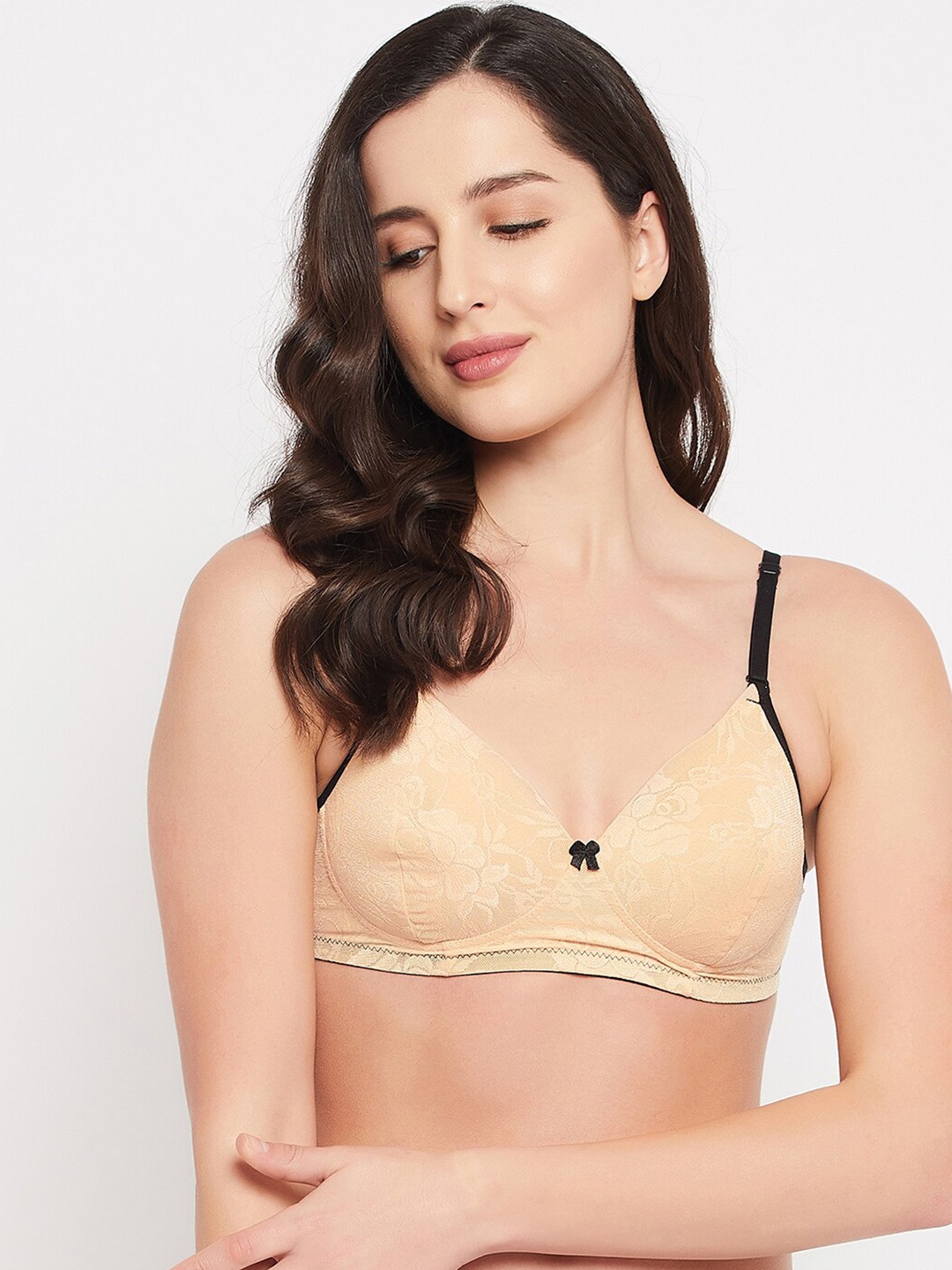 

Clovia Beige & Black Lightly Padded Non-Wired T-shirt Bra